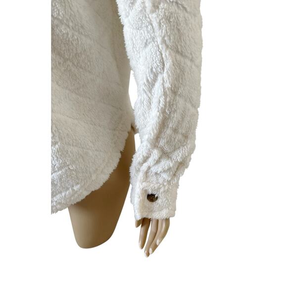 LOVE TREE Womens Size Medium Off White Fleece Snap Front Collared Cropped Jacket - Picture 6 of 8